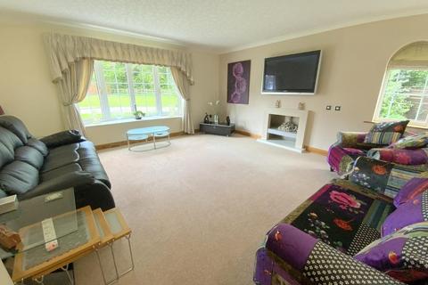 4 bedroom detached bungalow for sale, Stansfield Gardens, Immingham