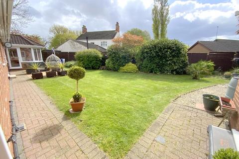 4 bedroom detached bungalow for sale, Stansfield Gardens, Immingham