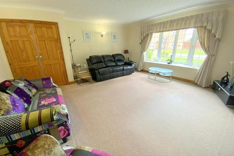 4 bedroom detached bungalow for sale, Stansfield Gardens, Immingham