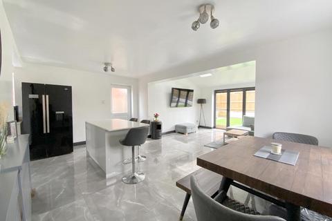 1 Maxwell Court, Grimsby, DN34 5TX
