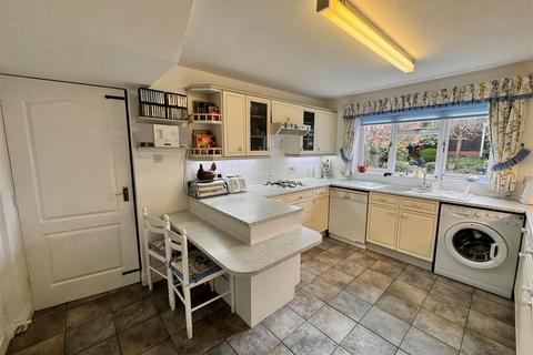 11 Tanglewood Close, Shifnal, TF11 9AT