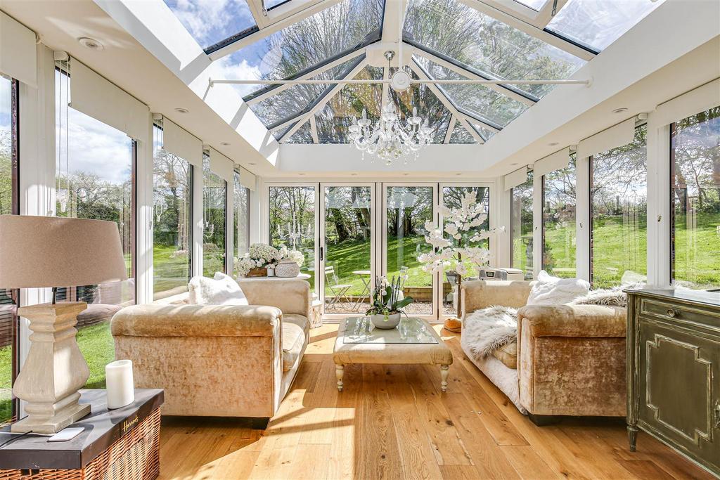 13 Conservatory.jpg