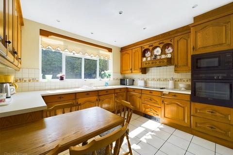 18 Arno Vale Road, Woodthorpe, Nottingham, NG5 4JJ