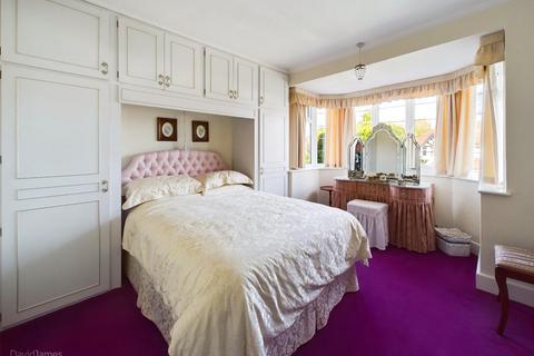 18 Arno Vale Road, Woodthorpe, Nottingham, NG5 4JJ