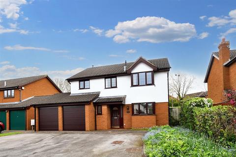 4 bedroom detached house for sale, Overell Grove, Leamington Spa