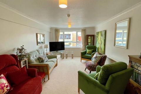 2 bedroom apartment for sale, Vaughan Street, Llandudno