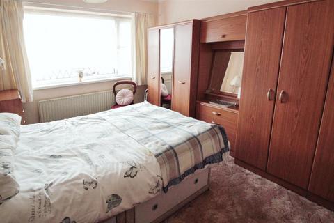 2 bedroom semi-detached bungalow for sale, Rogers Court, Wakefield WF3