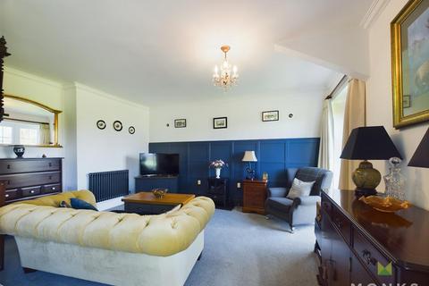 3 bedroom apartment for sale, Rowton Court, Halfway House, Shrewsbury