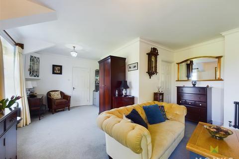 3 bedroom apartment for sale, Rowton Court, Halfway House, Shrewsbury