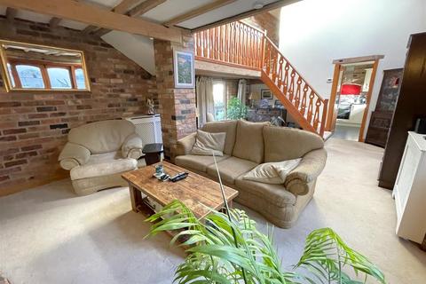 3 bedroom barn conversion for sale, Old Epperstone Road, Lowdham