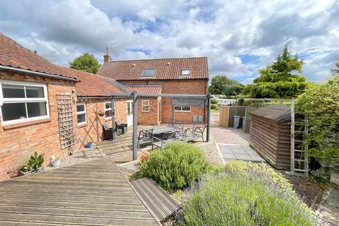 3 bedroom barn conversion for sale, Old Epperstone Road, Lowdham