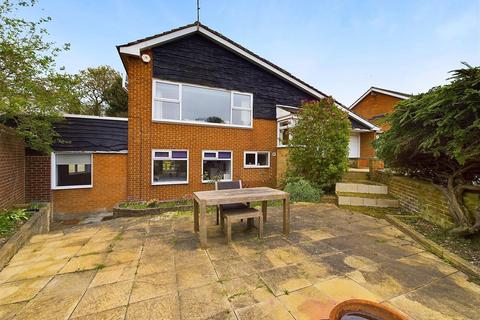 19 Broadway Close, North Shields, NE30 3LN
