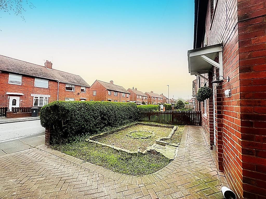 Gardens &amp; Parking