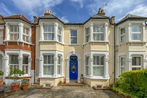 95 Broadfield Road, London, SE6 1NQ