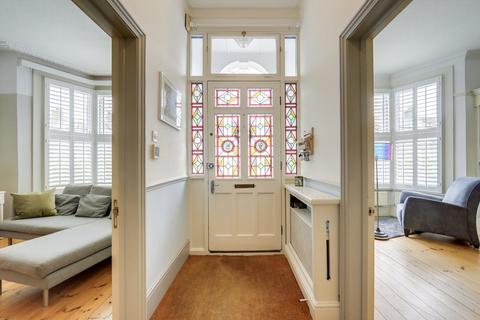 95 Broadfield Road, London, SE6 1NQ