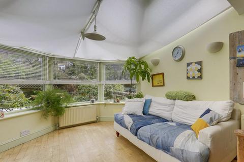 95 Broadfield Road, London, SE6 1NQ
