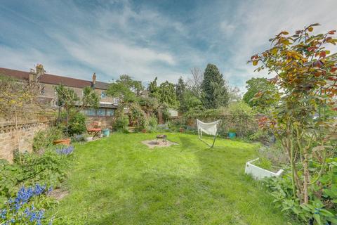 95 Broadfield Road, London, SE6 1NQ