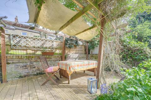 95 Broadfield Road, London, SE6 1NQ