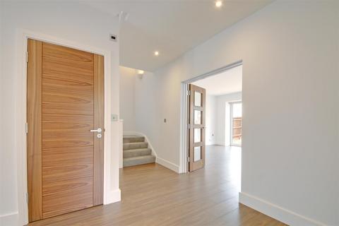 5 bedroom house to rent, Shenley Hill, Radlett WD7