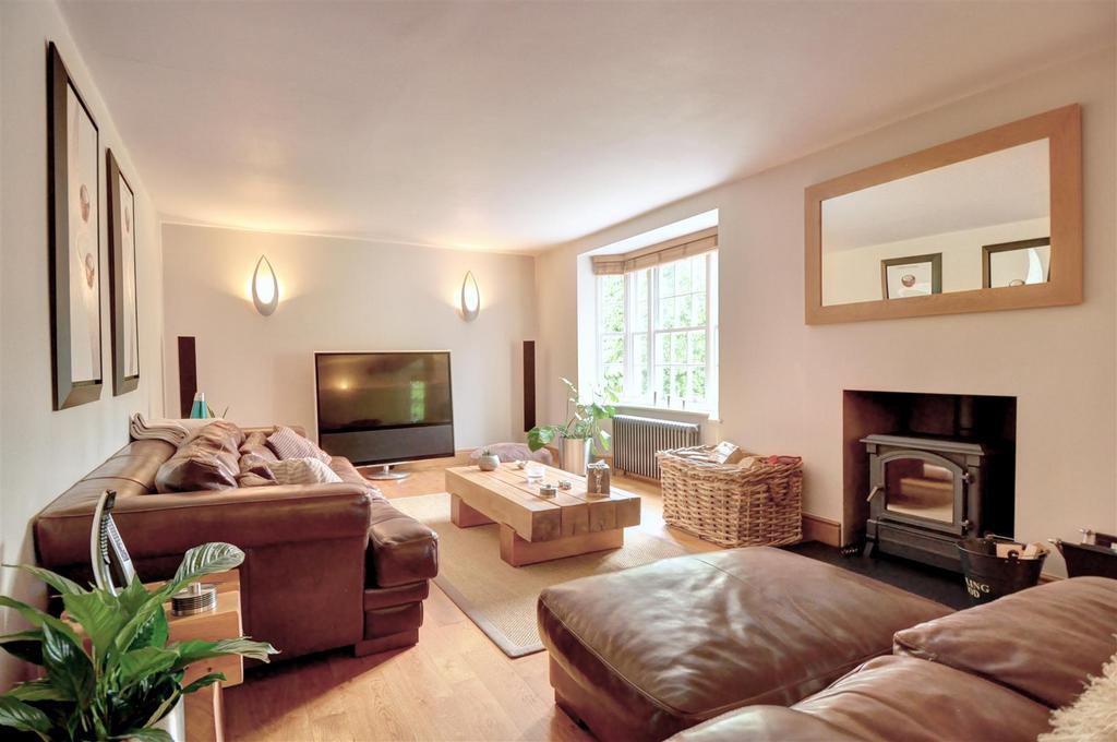 Drawing room other side.jpg