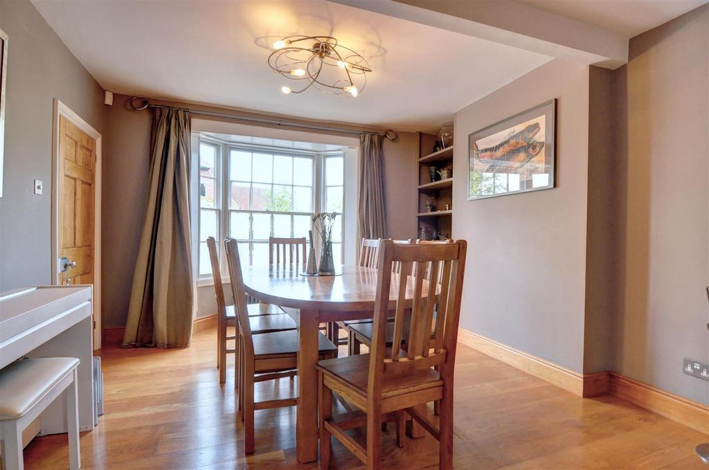 Dining room.jpg