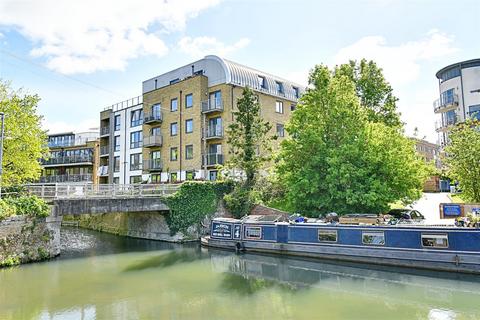 2 bedroom flat for sale, Elder Court, Hertford SG13