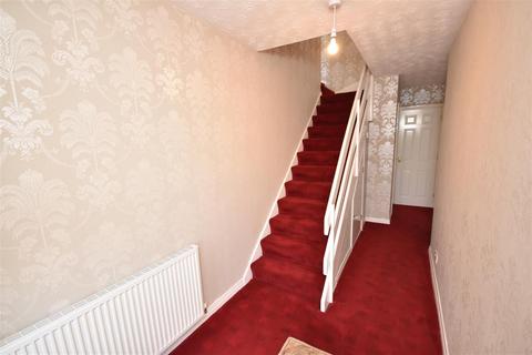 4 bedroom detached house to rent, Colliery Green Drive, Little Neston