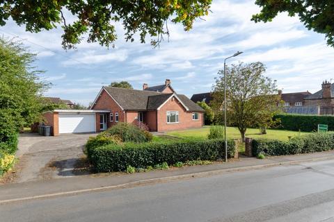 3 bedroom detached bungalow for sale, Oulston Road, Easingwold