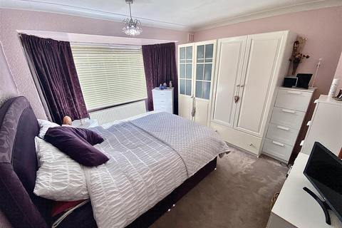 3 bedroom semi-detached house for sale, Moor Crescent, Gilesgate, Durham
