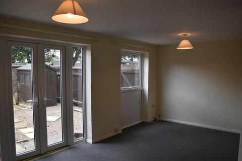 3 bedroom terraced house to rent, Willonholt, Ravensthorpe, Peterborough, PE3