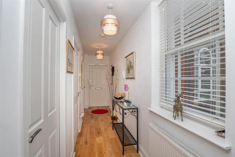 2 bedroom flat for sale, Quinn Court, Lanark ML11