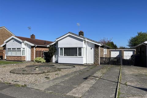 3 bedroom detached bungalow for sale, Ranworth Avenue, Lowestoft
