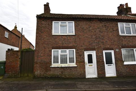 2 bedroom end of terrace house for sale, North Street, Aldbrough