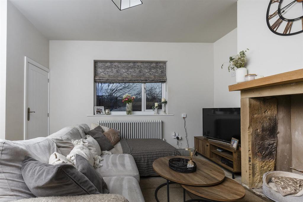 Kitchen/Living Area