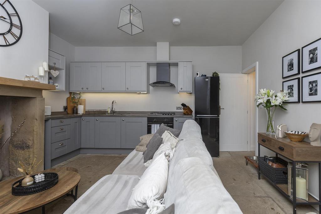 Kitchen/Living Area
