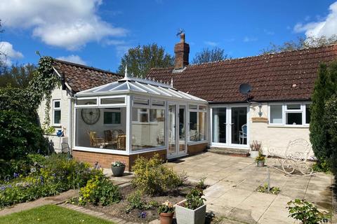 2 bedroom semi-detached bungalow for sale, Church Cottage, Hempsted GL2