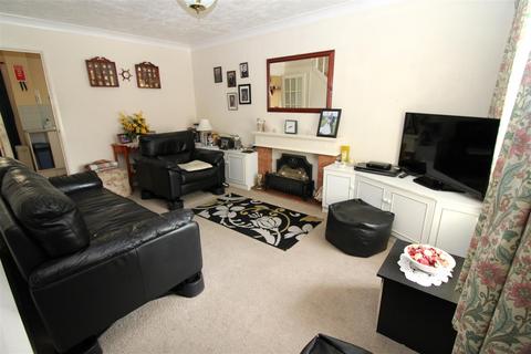 2 bedroom house for sale, Eagles Chase, Wick