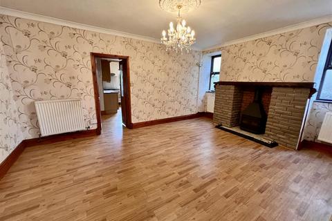77 Brynamman Road, Lower Brynamman, Ammanford, SA18 1TT