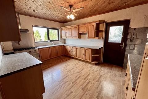 77 Brynamman Road, Lower Brynamman, Ammanford, SA18 1TT