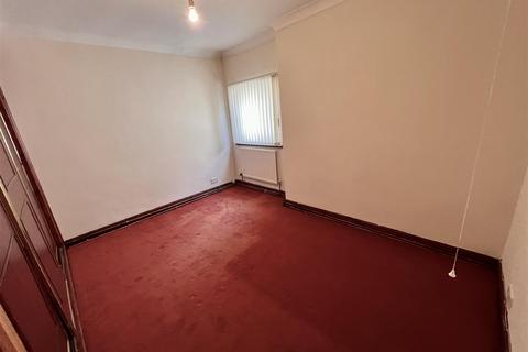 77 Brynamman Road, Lower Brynamman, Ammanford, SA18 1TT