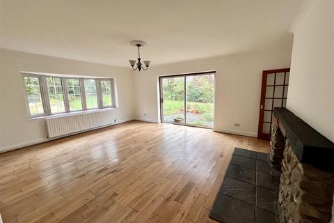 4 bedroom detached bungalow for sale, Salem, Llandeilo