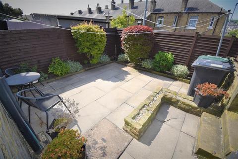 2 bedroom house for sale, Longwood Gate, Huddersfield HD3