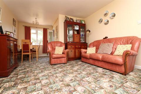 3 bedroom terraced house for sale, Victoria Close, Barnstaple