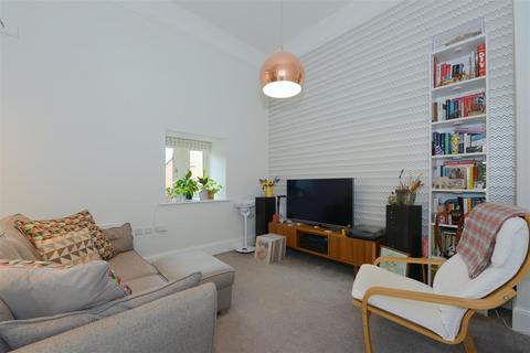 1 bedroom apartment for sale, Leighton Park, Bicton Heath, Shrewsbury