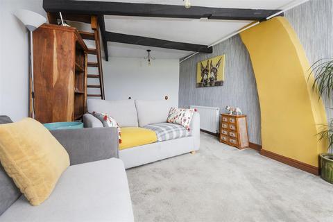 1 bedroom terraced house for sale, Lea Lane, Huddersfield HD4