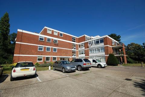 Studio for sale, Beaver Close, Hampton