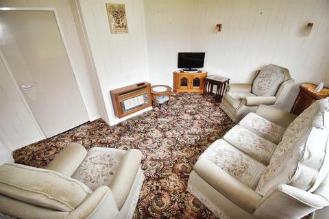 2 bedroom semi-detached house for sale, Burfitts Road, Huddersfield HD3