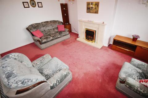 6 Boothroyd Drive, Huddersfield, HD4 5QH