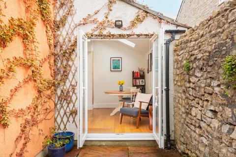 5 Bromley Road, Bristol, BS7 9JA