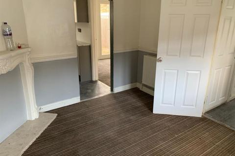3 bedroom house to rent, Warren Place, Walsall